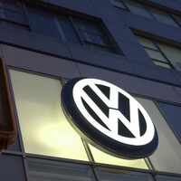 Volkswagen kılıcı çekti!