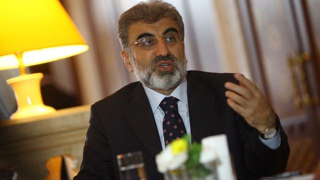 'Kendine güvenle kibir birbirine karıştı'