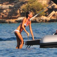 Formunu nasıl koruyor?