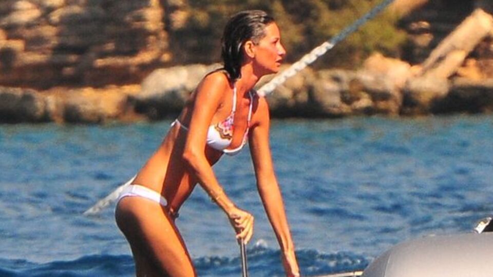 Formunu nasıl koruyor?