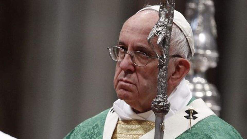 Papa'dan Türkiye'deki saldırıda ölenler için dua