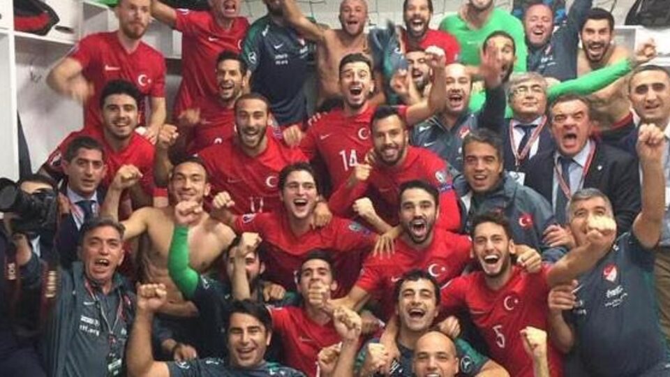 Millilerden zafer pozu