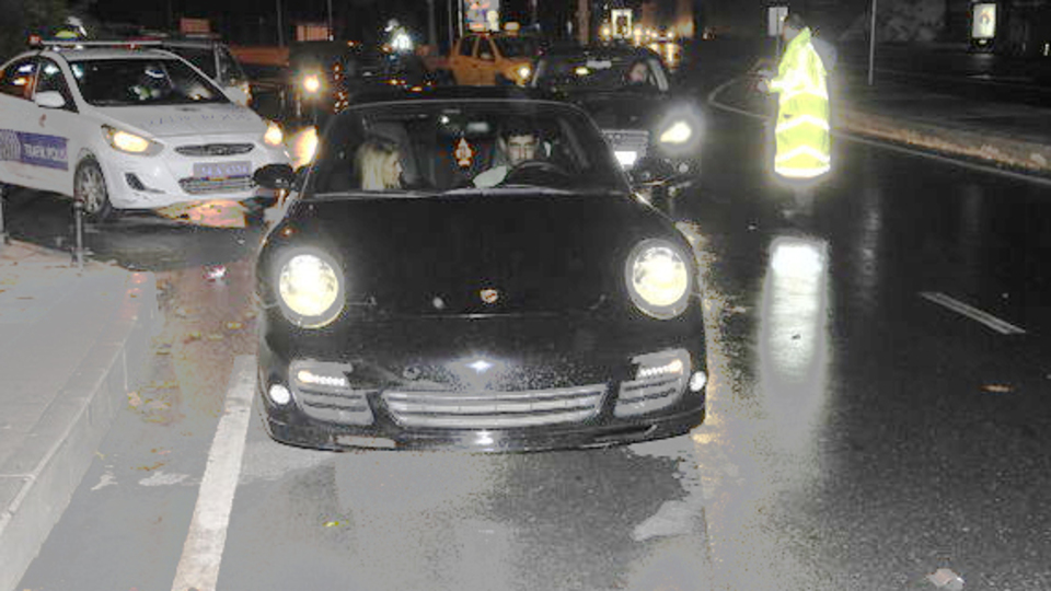 Çevirmeye takıldılar