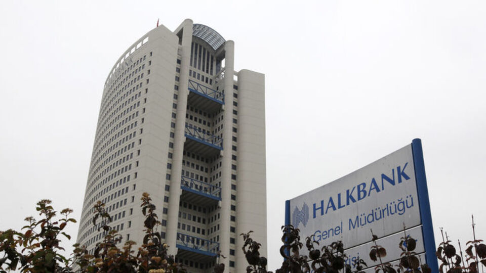 Halk, 'katılım bankası' kurmaktan vazgeçti