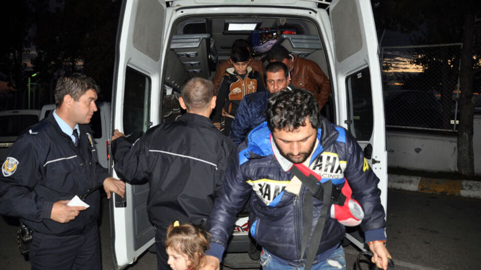 94 Suriyeli göçmen yakalandı