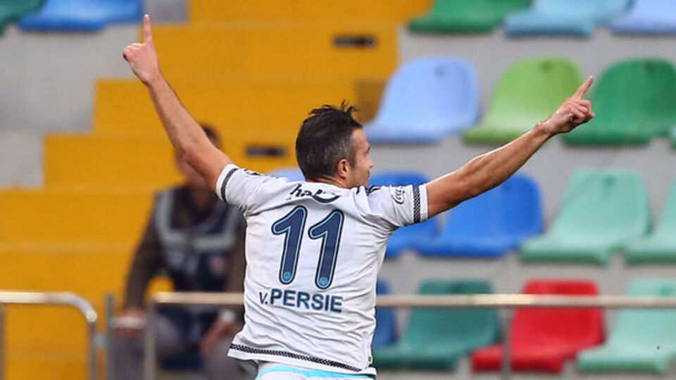 "Uçar ve gol atar"