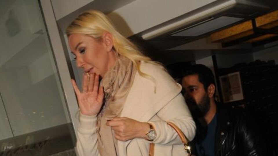 "Acelem var konuşamam"