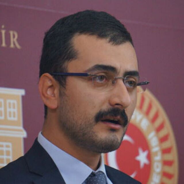 CHP'li Erdem, Davutoğlu'na "Sarin gazı"nı sordu