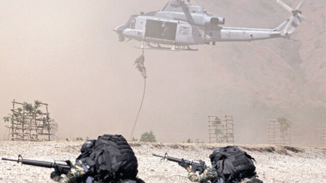 ABD Irak'ta sahaya indi!
