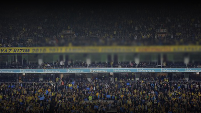 Kadıköy'de olay pankart! "Yaz kızım..."