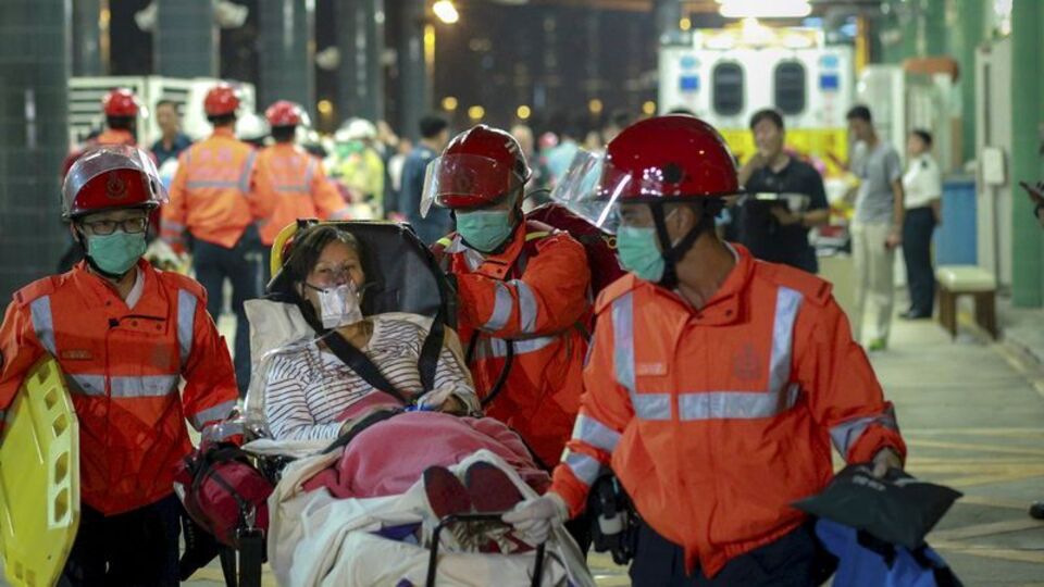 Hong Kong'da feribot kazası: 120 yaralı