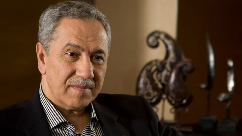 Bülent Arınç'a AK Parti'den yanıt