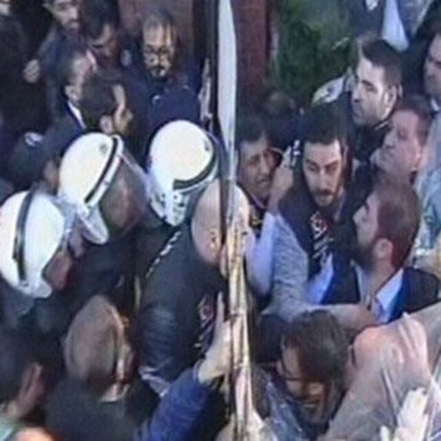 Kanaltürk önünde gergin anlar