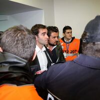 Cevap bekleyen sorular...