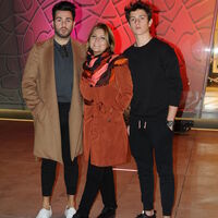 Oğullarıyla baş başa