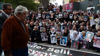 'En yoksul Başkan'dan Cumartesi Anneleri'ne destek