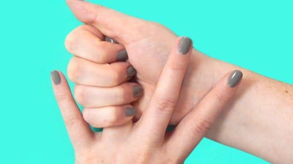 Parmaklarınızı 20 saniye sıktığınız zaman...