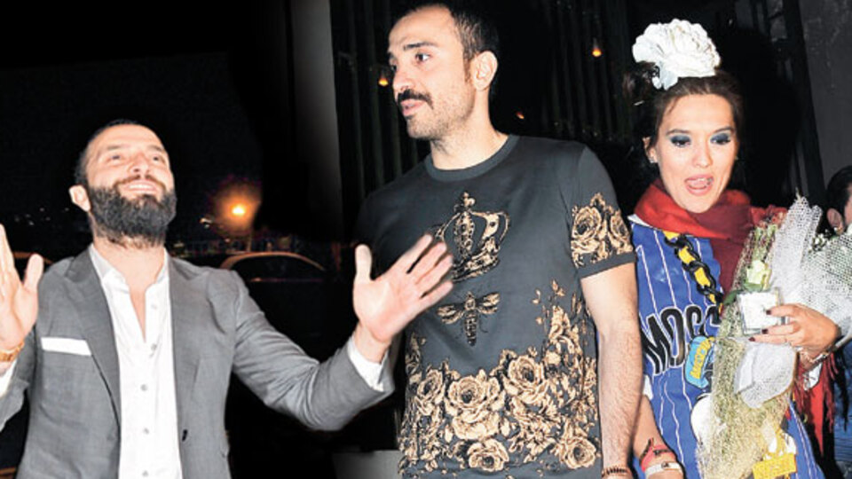 "Kraliçem çok yaşa"