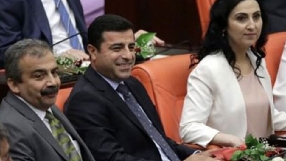 'HDP çözümde muhatap değil'