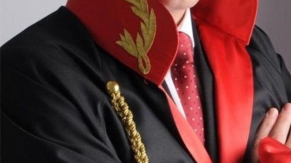Pasaportuna el konuldu