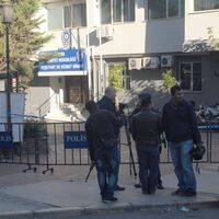 İzmir'deki 'Paralel Devlet Yapılanması' operasyonu sürüyor