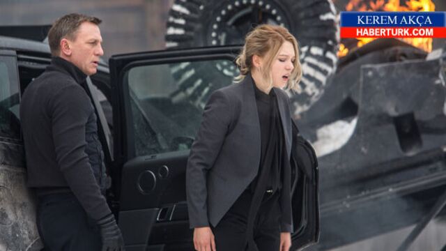 Turistik gezi mi, Bond filmi mi?