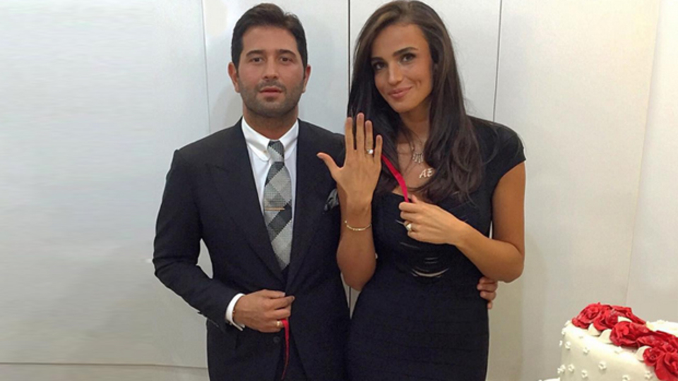 Ünlü çiftin mutlu günü