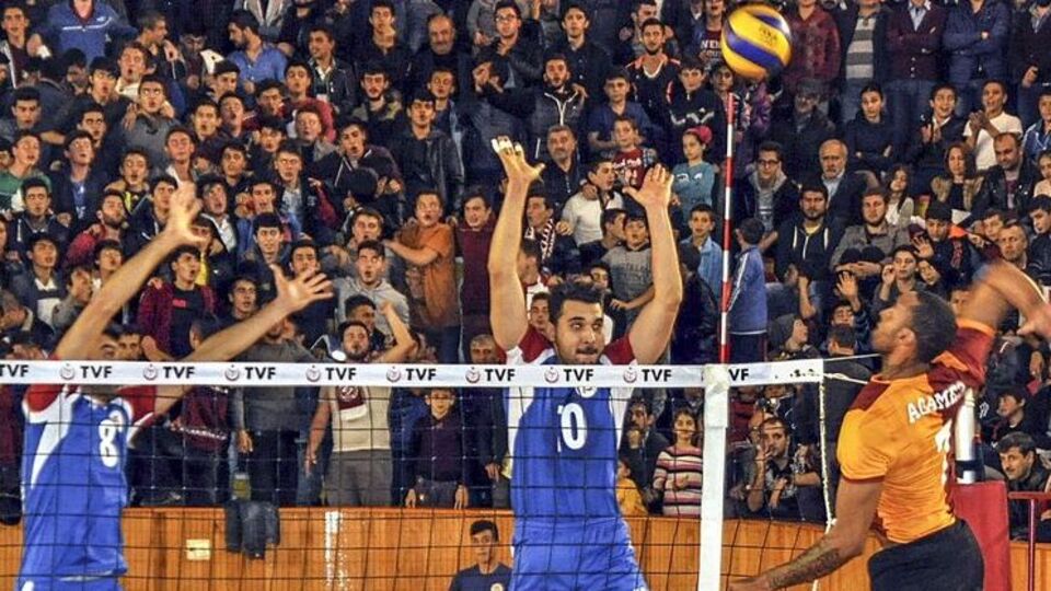 Aslan 'Tokat' yedi!
