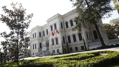 Bardakçı'nın 'Yıldız Sarayı' yazısı ses getirdi