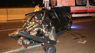 Feci kaza! Araba bu hale geldi