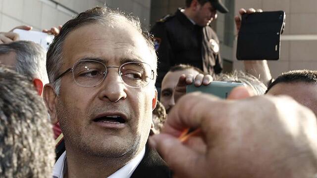 Ekrem Dumanlı'ya yakalama emri!
