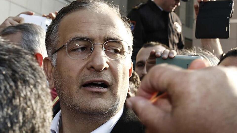 Ekrem Dumanlı'ya yakalama emri!