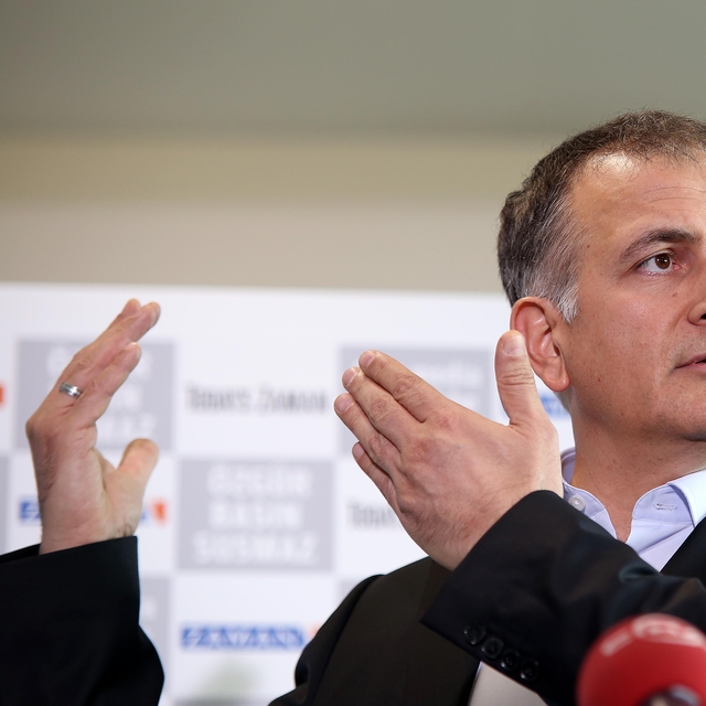Ekrem Dumanlı'ya yakalama kararı