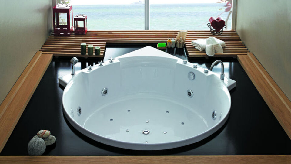 Jakuzide seks yaparken can verdiler!