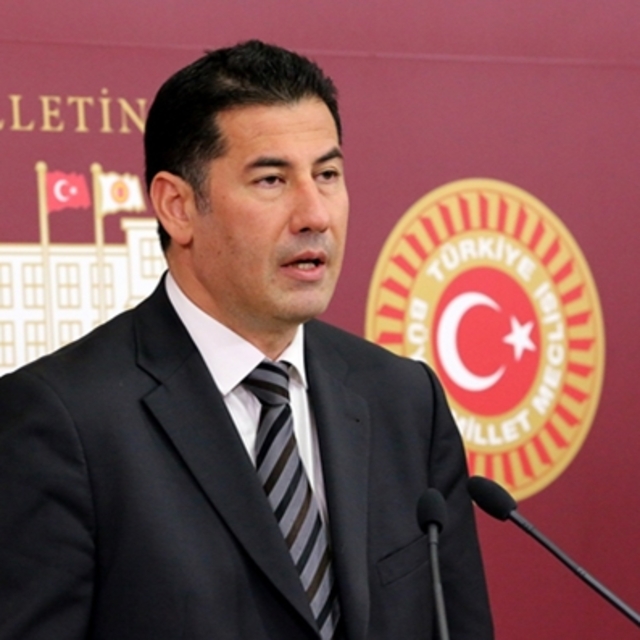 Sinan Oğan 500 imza topladı