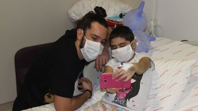 Manço'dan hasta çocuklara destek