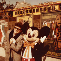 Zeki Müren’in arşivi Bursa’da sergileniyor