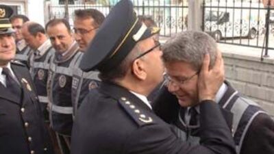 Tuzcu hakkında 'kırmızı bülten'