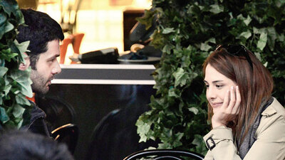 Dizi aşıkları baş başa