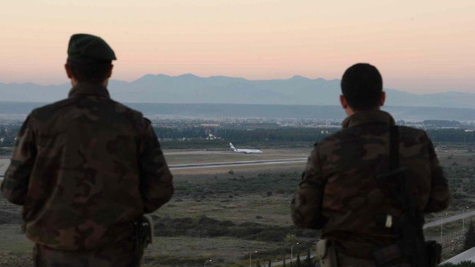 Antalya Havalimanı'nda drone alarmı!