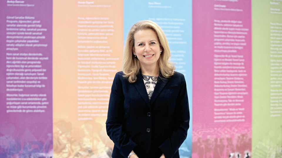 Bambaşka bir rektör