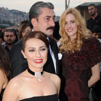 İkizlerinin cinsiyeti belli oldu!