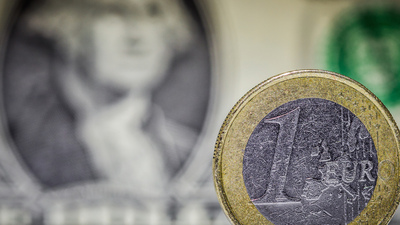 Dolar uçtu, borsa düştü