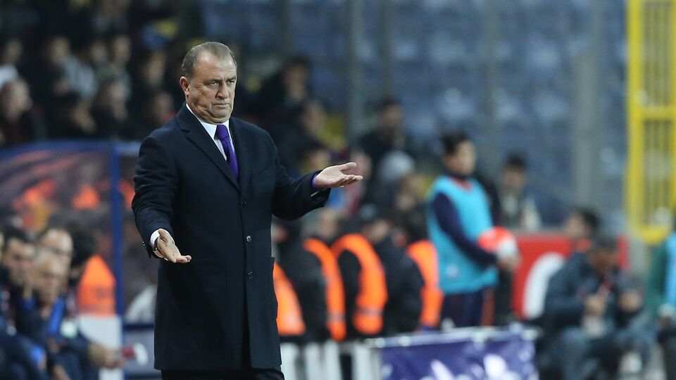 "Ne oluyor bize?"