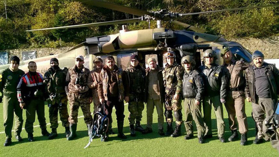 Avcıları yayladan Sikorsky kurtardı