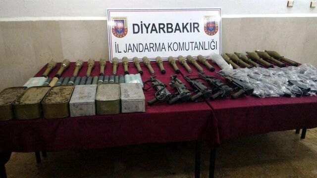Jandarma ele geçirdi! PKK eylemde kullanacaktı