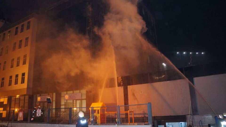 Haliç Üniversitesi'nde yangın