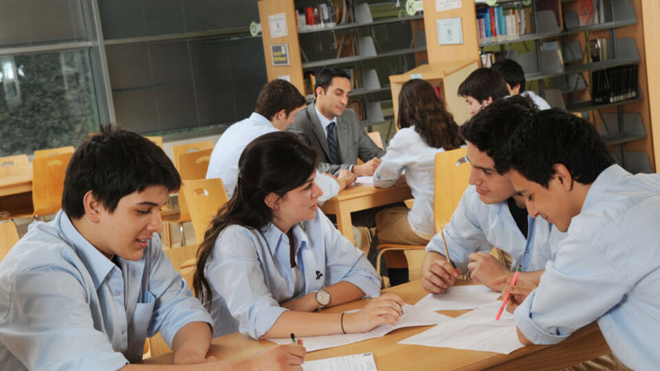 Devletin 'kadrolu öğretmeni' gözetmenlik yapacak