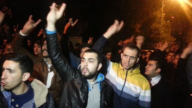 Hollanda da protestodan nasibini aldı