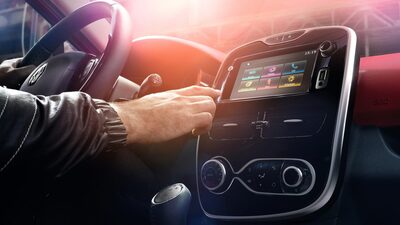 Clio Connect serisi tanıtıldı